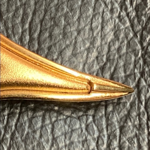 Women’s Gold Tone Brooch Brushed and Polished finish Signed Keyes Vintage - Picture 3 of 4